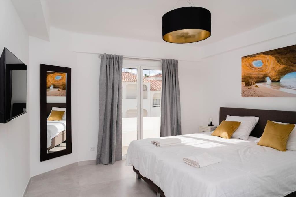Carvoeiro Roof Top Apartment, Next To The Beach! Exterior photo
