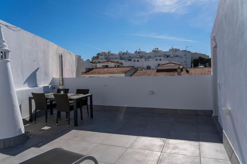 Carvoeiro Roof Top Apartment, Next To The Beach! Exterior photo
